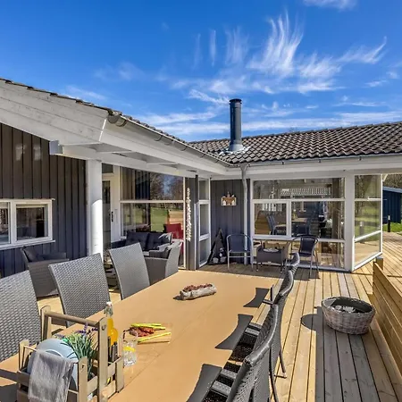 Dom wakacyjny Anastaja - 550m From The Sea By Interhome